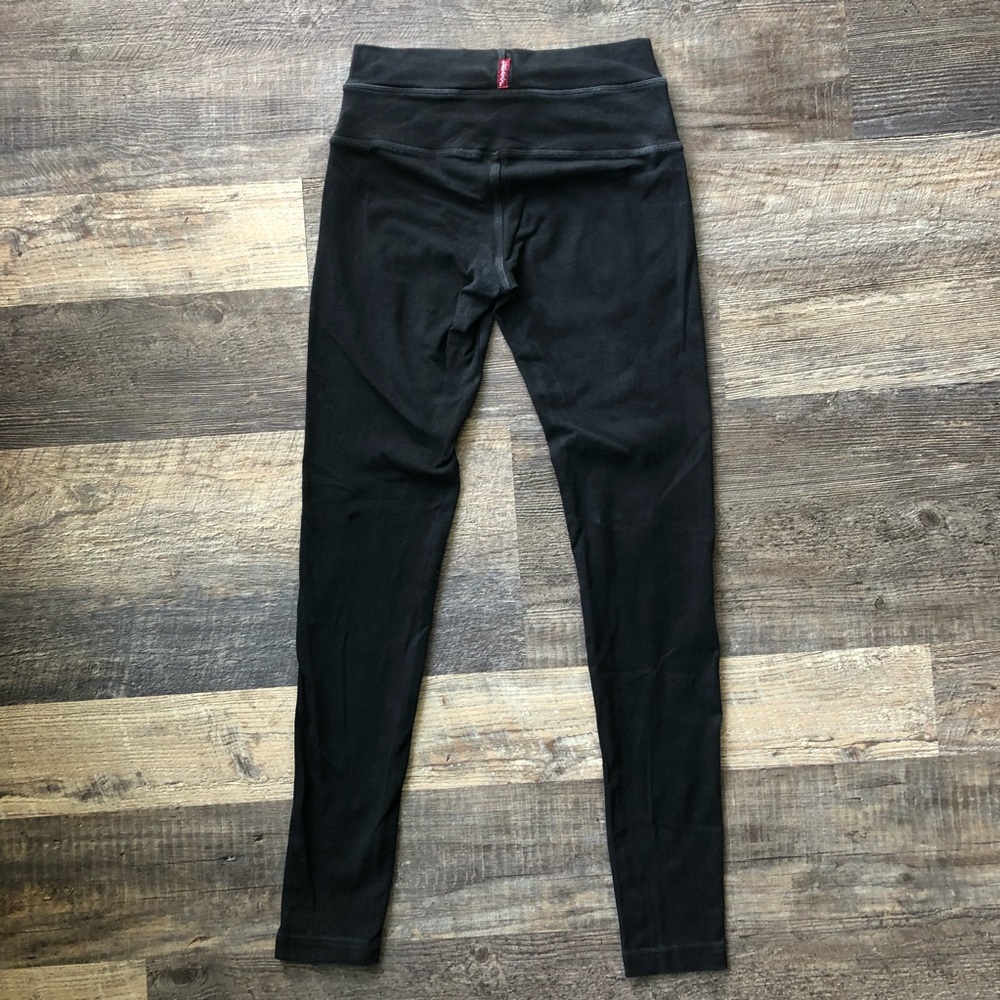 Hard Tail black leggings